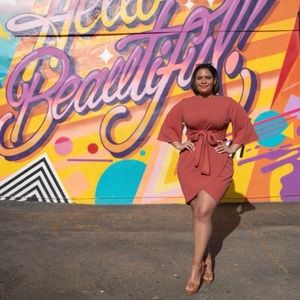 Boohoo coral dress. Worn once (shown in picture)